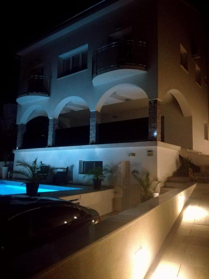Villa Infinity Pinezići Exterior foto